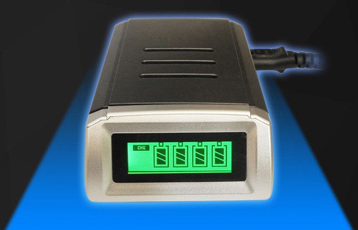 Інтелектуальний зарядний пристрій C905W з LCD дисплеєм для акумуляторів типу AA та AAA