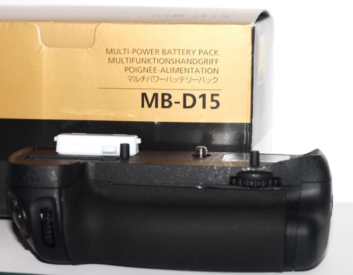 Батарейний блок (бустер) MB-D15 для NIKON D7100, D7200