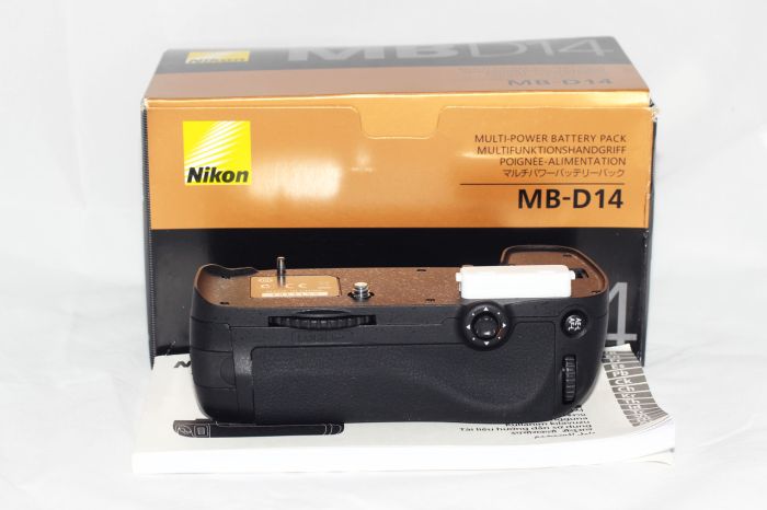 Батарейний блок (бустер) MB-D14 для NIKON D600, D610