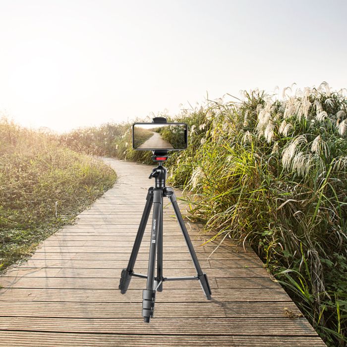 Штатив фірми ZOMEI для фотоапаратів, камер, телефонів - T50 + кріплення та Bluetooth пульт для телефону