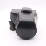 Захисний футляр – чохол для камери Fujifilm X-T4 – чорний – реалізований доступ до акумулятора