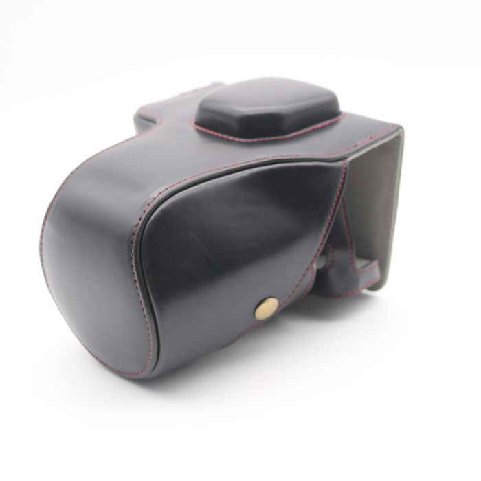 Захисний футляр – чохол для камери Fujifilm X-T4 – чорний – реалізований доступ до акумулятора