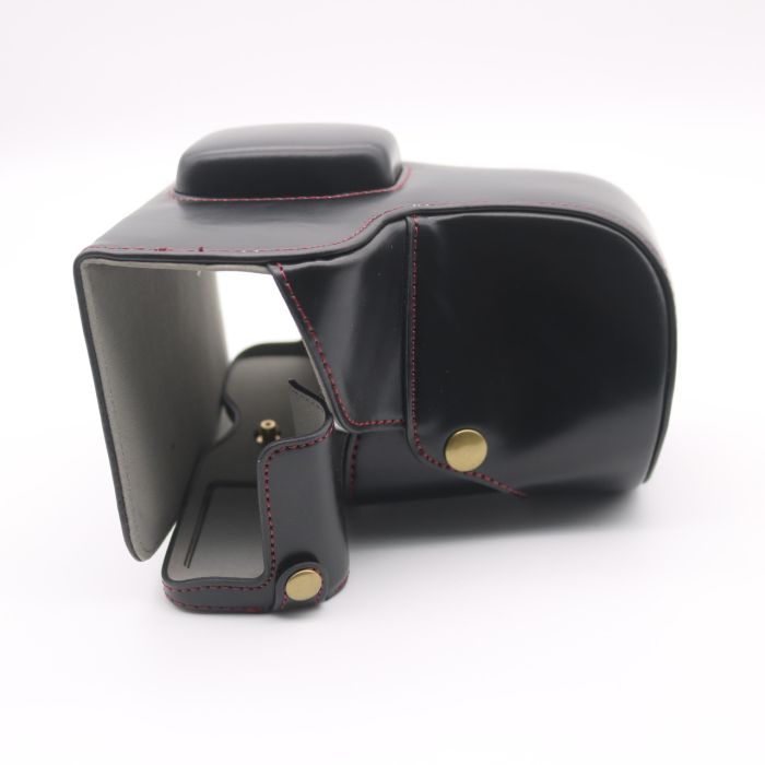 Захисний футляр – чохол для камери Fujifilm X-T4 – чорний – реалізований доступ до акумулятора