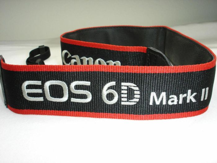 Плечовий шийний ремінь для фотоапарата CANON 6D Mark II