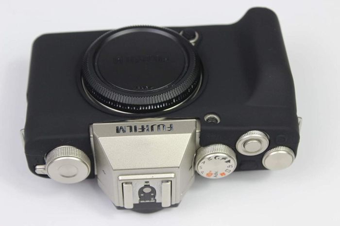 Захисний силіконовий чохол для фотоапаратів FujiFilm X-T200 - чорний