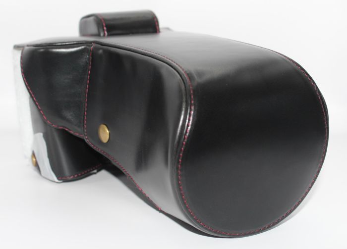 Захисний футляр - чохол для фотоапаратів SONY A7 IV з доступом до батарейного відсіку - чорний