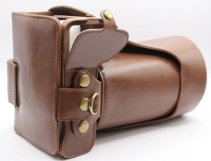 Захисний футляр - чохол для фотоапаратів SONY A7 IV з доступом до батарейного відсіку - коричневий