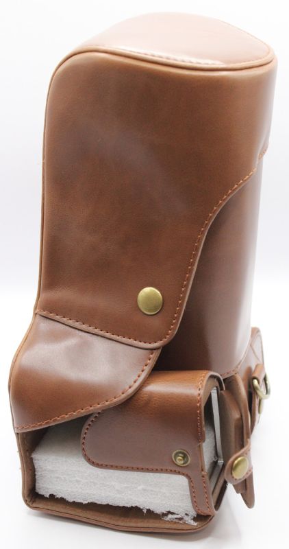 Захисний футляр - чохол для фотоапаратів SONY A7 IV з доступом до батарейного відсіку - коричневий