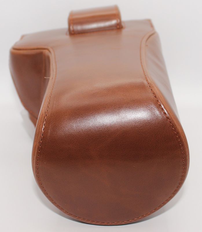 Захисний футляр - чохол для фотоапаратів SONY A7 IV з доступом до батарейного відсіку - коричневий