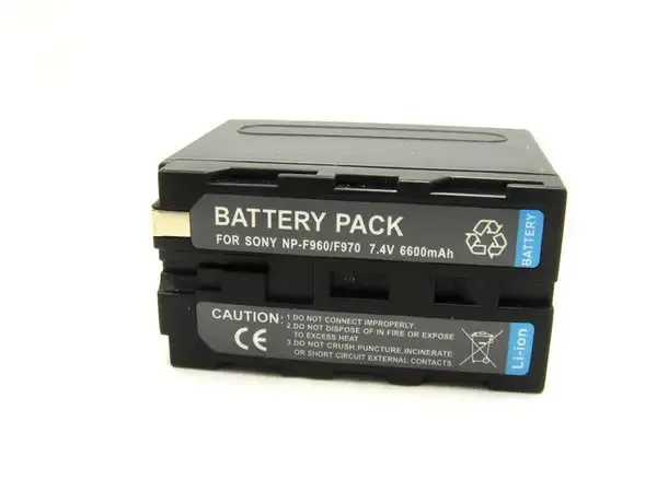 Комплект (набір) "LIGHT L" - LED - світло Yongnuo YN-300 III (3200-5500K) + акумулятор NP-F950 + зарядне