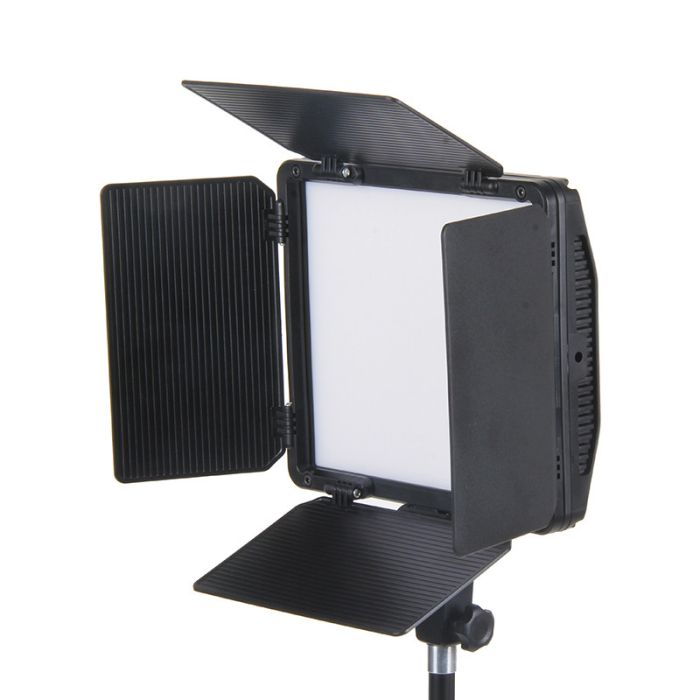 LED — освітлювач, відеосвітло Triopo TTV-480Bi (3200-6500 K) з регулюванням і мережевим адаптером