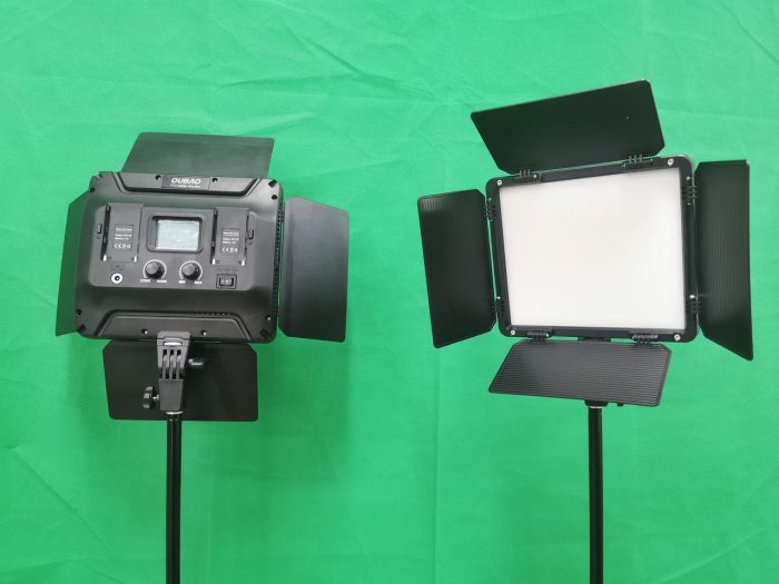 LED — освітлювач, відеосвітло Triopo TTV-480Bi (3200-6500 K) з регулюванням і мережевим адаптером