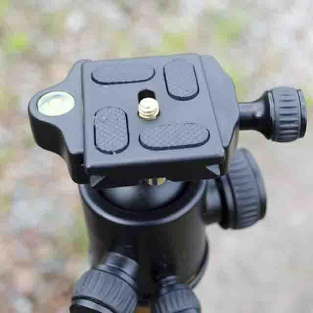 Швидкознімний майданчик Q56 для штативної головки Q02 для штативів QZSD Q298H, Q999H, Q999, Q555, Q666, Q360