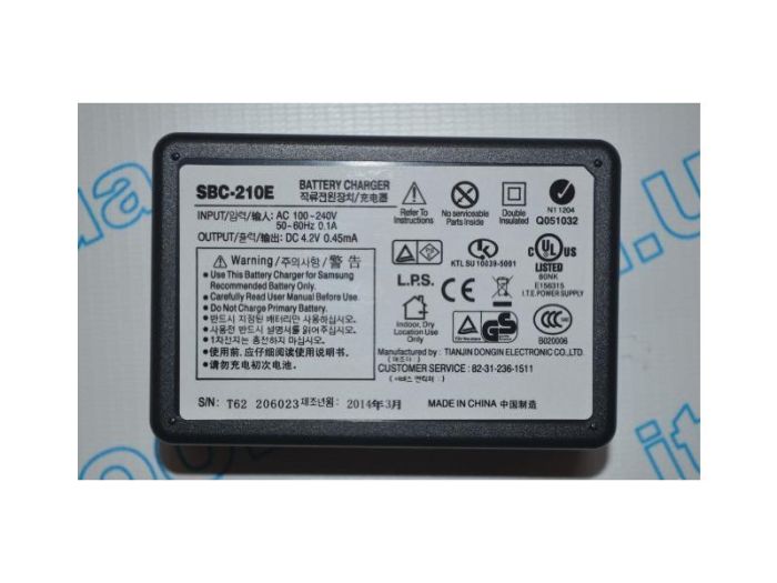 Зарядний пристрій SBC-210E для камер SAMSUNG (акумулятор IA-BP105R IA-BP210E IA-BP210R IA-BP420E)