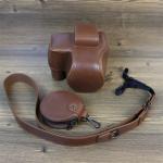 Захисний футляр — чохол для фотоапарата CANON EOS R10 з доступом до батарейного відсіку — кави