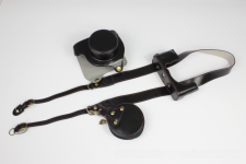 Захисний футляр — чохол для фотоапарата FujiFilm X-E4 з доступом до батарейного відсіку — чорний