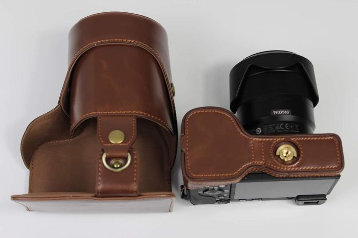 Захисний футляр — чохол для фотоапарата Sony A6600 (ILCE-6600) з доступом до батарейного відсіку — кави