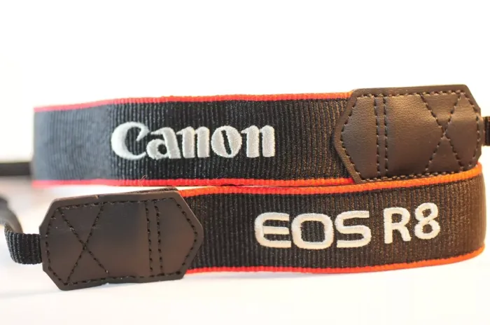 Плечовий шийний ремінь для фотоапарата CANON EOS R8