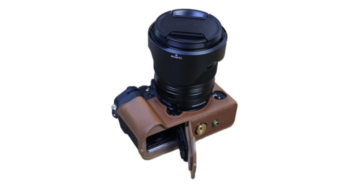 Захисний футляр — чохол для фотоапарата FujiFilm X-T5 з доступом до батарейного відсіку — кави