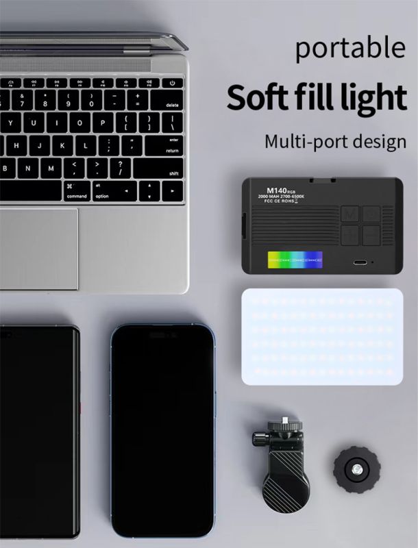 LED-світло M140 RGB Pocket Fill Light з можливістю кріплення на смартфон і з вбудованим акумулятором