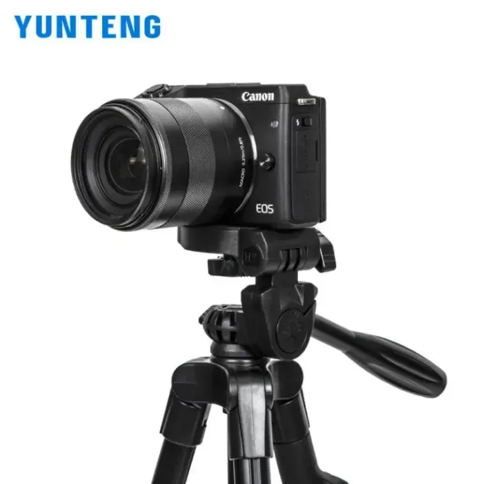 Універсальний легкий штатив Yunteng VCT-5208L (LONG) для фотоапарата, телефона, камери з пультом і тримачем