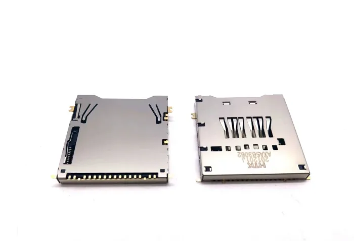 Слот для карт пам'яті фотоапаратів Canon EOS R, EOS RP, 90D, EOS R5, EOS R6