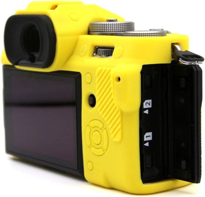 Захисний силіконовий чохол для фотоапаратів FujiFilm X-T5 — жовтий