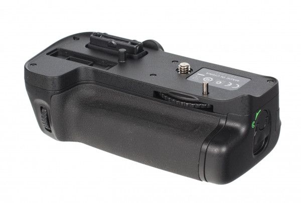 Батарейний блок (бустер) MB-D11 (аналог) для NIKON D7000