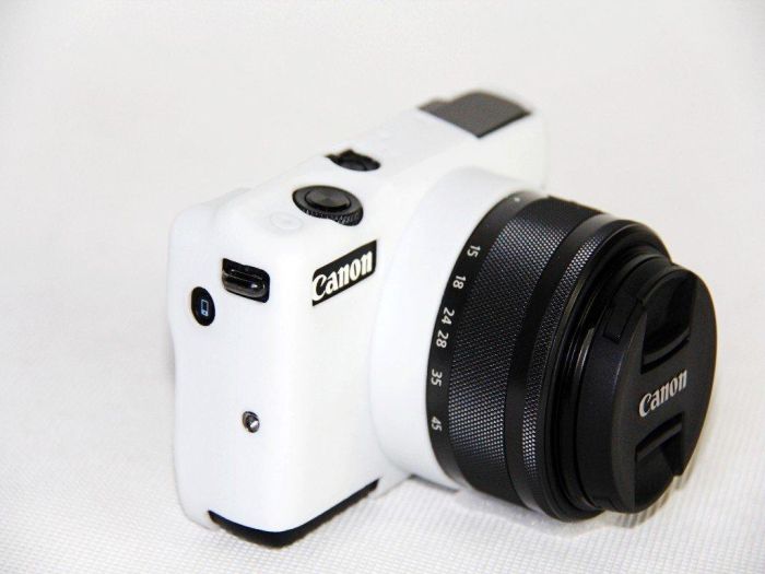 Захисний силіконовий чохол для фотоапаратів CANON EOS M10 - білий