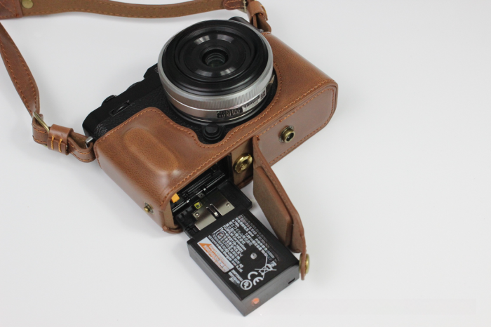 Захисний футляр — чохол для фотоапарата FujiFilm X-E4 з доступом до батарейного відсіку — чорний